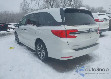 2022 Honda Odyssey Touring z USA, uszkodzony, nr VIN 5FNRL6H8XNB026593